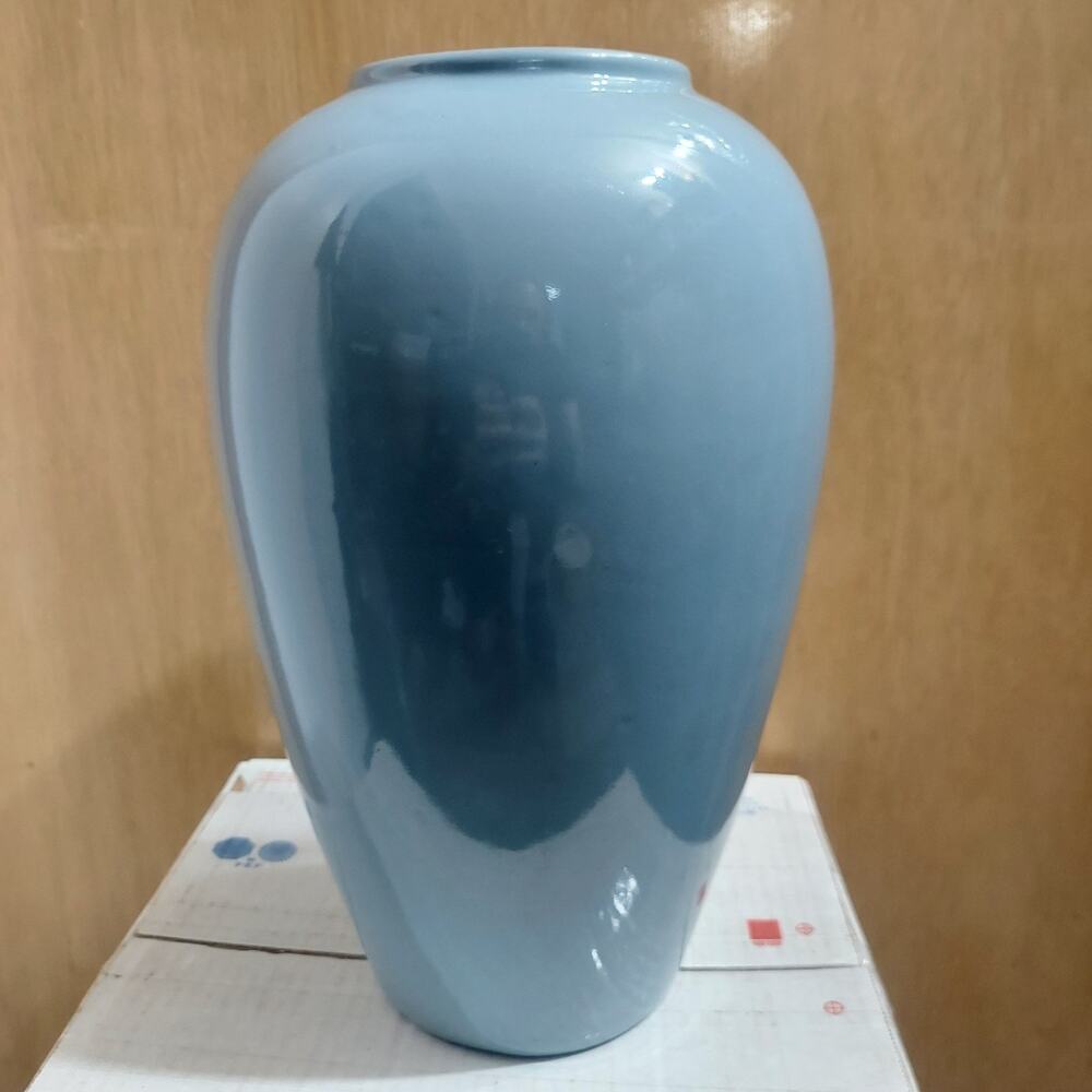 Haeger #4304 c.1987 Large 13" Powder Blue Oil Jar Vase American Made